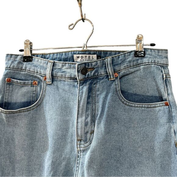 MOTEL High Rise Relaxed Fit in Light Wash Jeans Size M/31 - Picture 5 of 10
